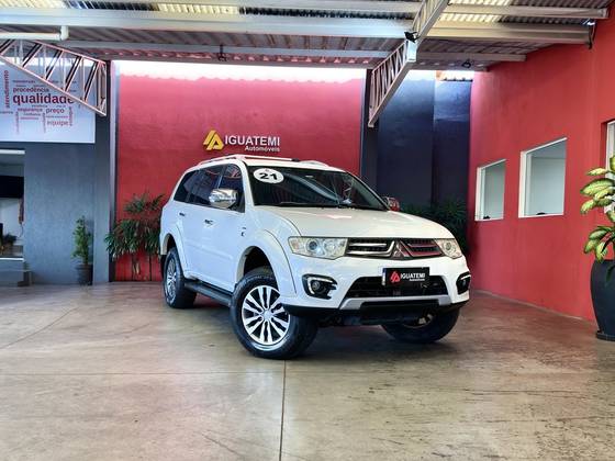 MITSUBISHI PAJERO 3.5 HPE 4X4 7 LUGARES V6 24V FLEX 4P AUTOMÁTICO MITSUBISHI PAJERO 3.5 HPE 4X4 7 LUGARES V6 24V FLEX 4P AUTOMÁTICO